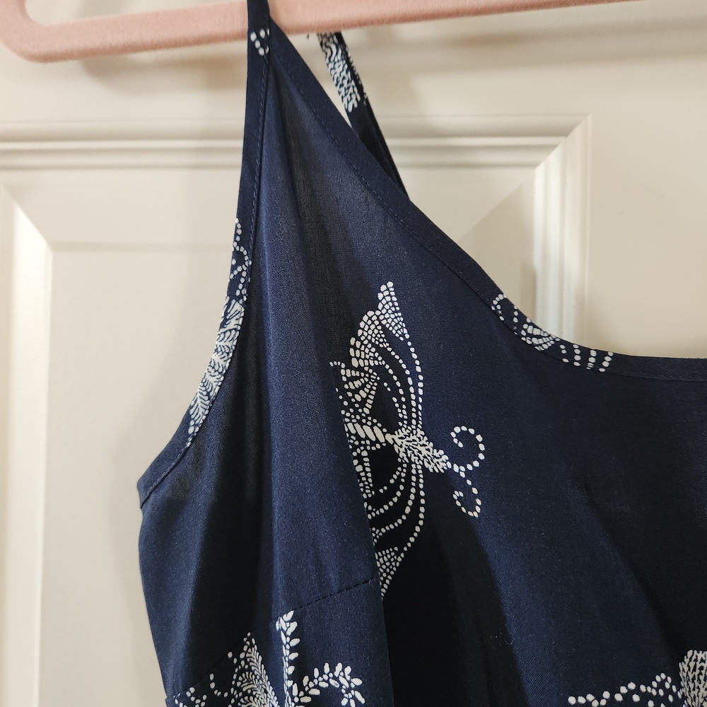 Gap Navy Blue Top With White Pattern - image 3